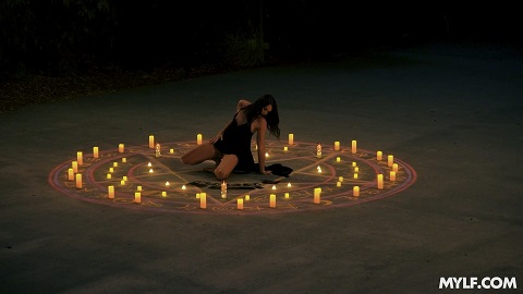 mylfofthemonth.25.10.01.katrina.colt.mp4_snapshot_05.47_[2025.10.01_17.50.37].jpg